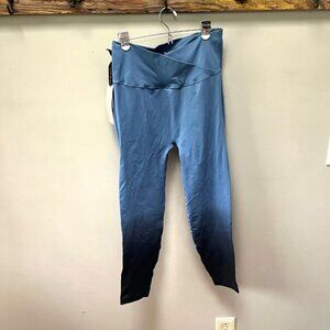 NEW Shefit‎ Blue Ombre Leggings- Size 2 Luxe. (18)